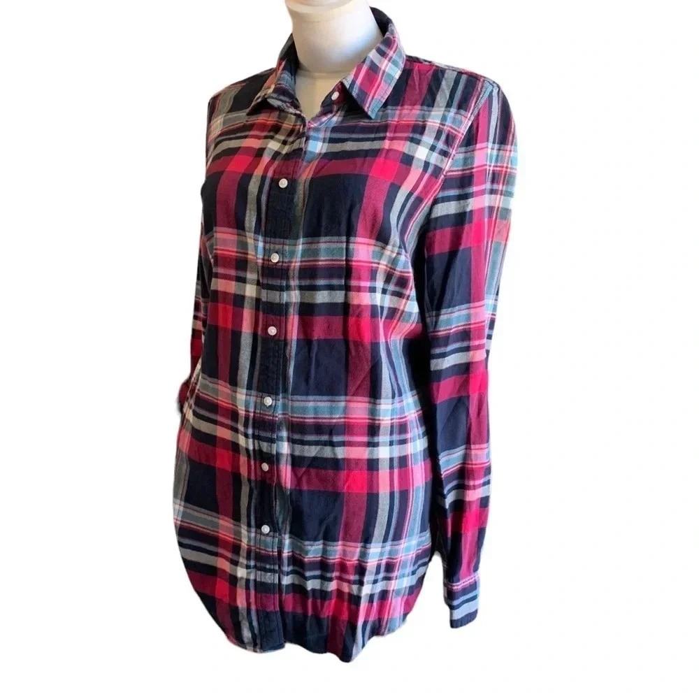 TOMMY Hilfiger relaxed fit women's size medium pink and blue flannel